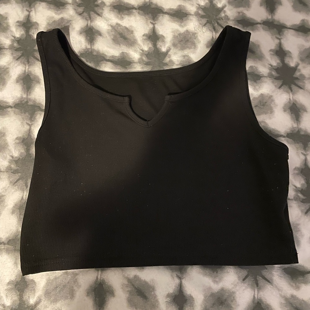 simple black crop top gives you great cleavage